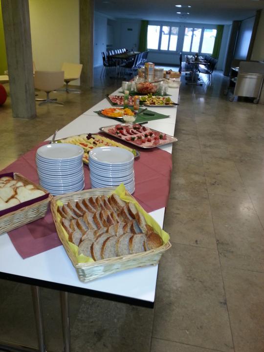 8_Buffet_FoyerUG.jpg